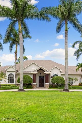 707 Hickory RD, Naples, FL 34108