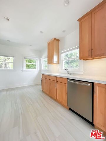 1233 Ozeta Terrace, Los Angeles, CA 90069