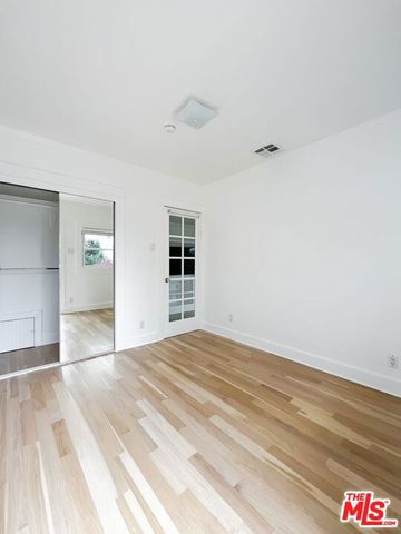 1233 Ozeta Terrace, Los Angeles, CA 90069