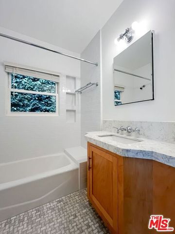 1233 Ozeta Terrace, Los Angeles, CA 90069