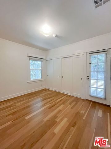 1233 Ozeta Terrace, Los Angeles, CA 90069