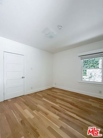 1233 Ozeta Terrace, Los Angeles, CA 90069