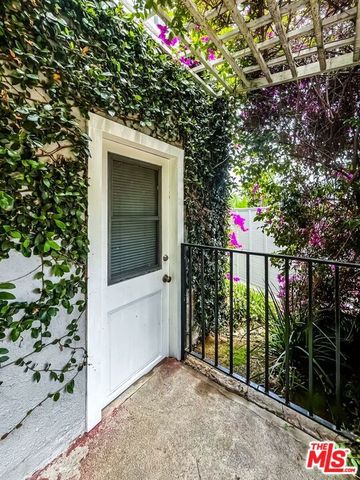 1233 Ozeta Terrace, Los Angeles, CA 90069