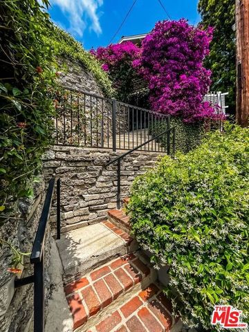1233 Ozeta Terrace, Los Angeles, CA 90069