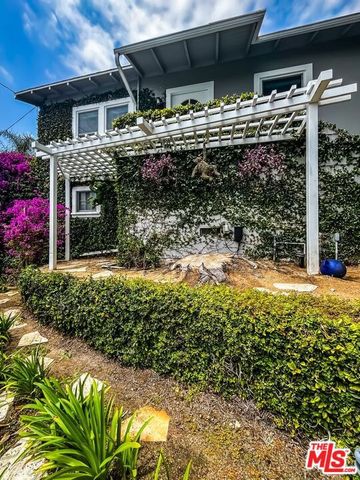 1233 Ozeta Terrace, Los Angeles, CA 90069