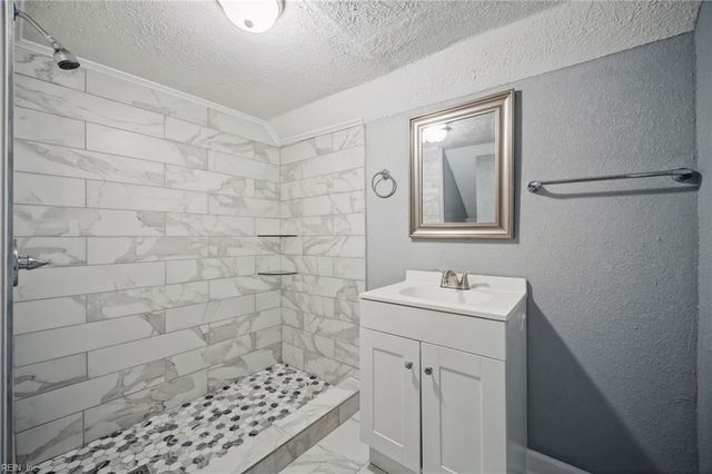 620 Delaware AVE, Hampton, VA 23661