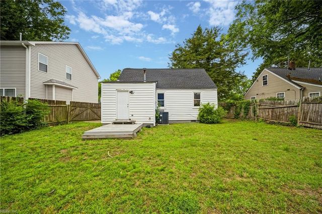 620 Delaware AVE, Hampton, VA 23661