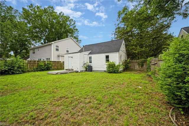 620 Delaware AVE, Hampton, VA 23661