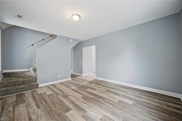 620 Delaware AVE, Hampton, VA 23661