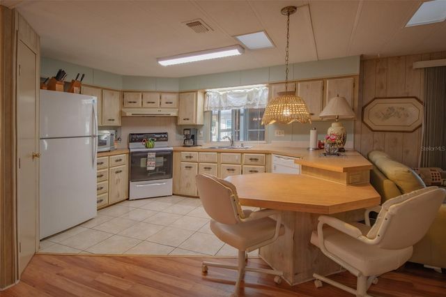 9141 SALISBURY DRIVE, Brooksville, FL 34613