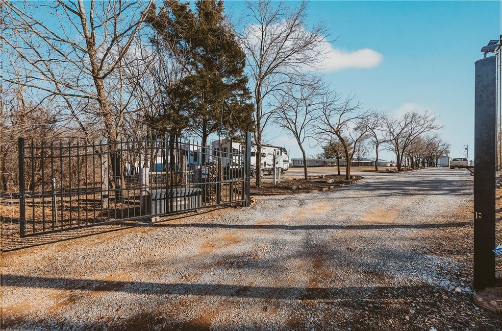 8030 La Croix Road, Decatur, AR 72722