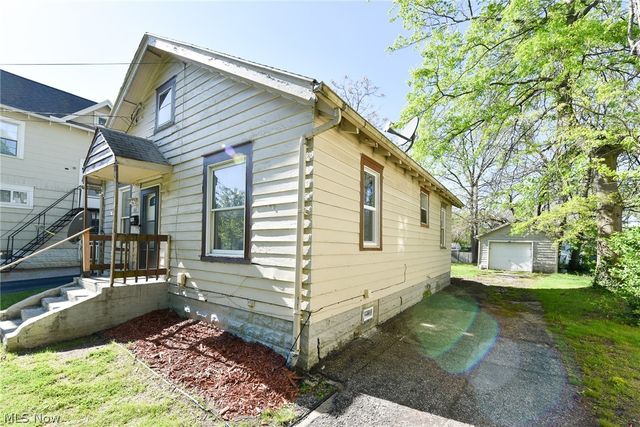 761 E Crosier Street, Akron, OH 44306