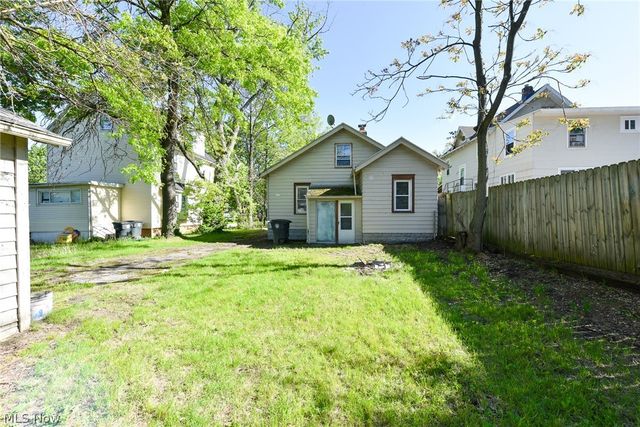 761 E Crosier Street, Akron, OH 44306