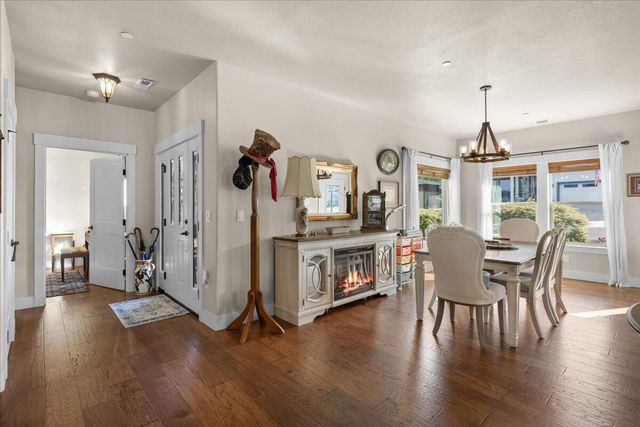 1835 Plateau Drive, Medford, OR 97504