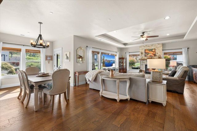 1835 Plateau Drive, Medford, OR 97504