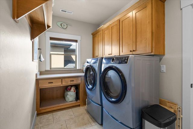 1835 Plateau Drive, Medford, OR 97504