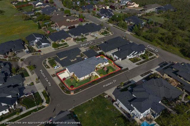 1835 Plateau Drive, Medford, OR 97504