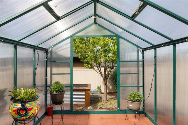 1835 Plateau Drive, Medford, OR 97504