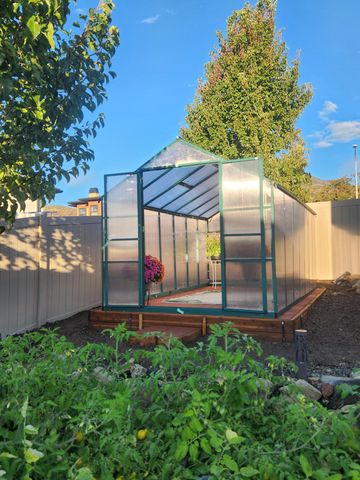 1835 Plateau Drive, Medford, OR 97504