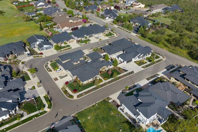 1835 Plateau Drive, Medford, OR 97504