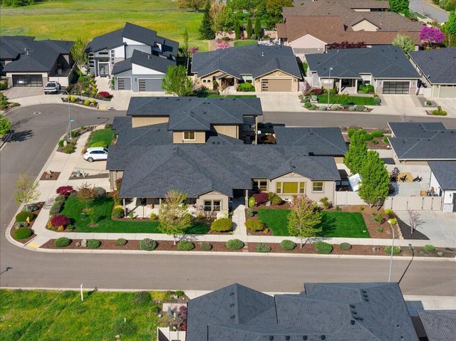 1835 Plateau Drive, Medford, OR 97504