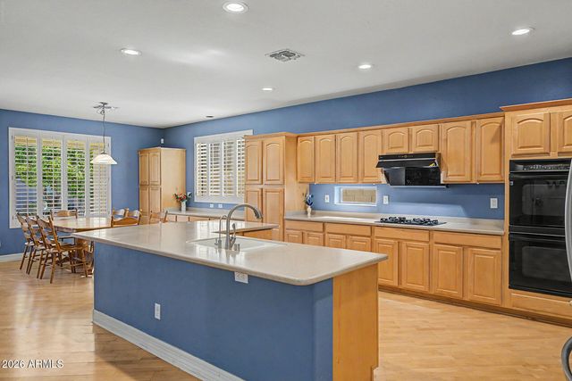 2087 W REMINGTON Drive, Chandler, AZ 85286