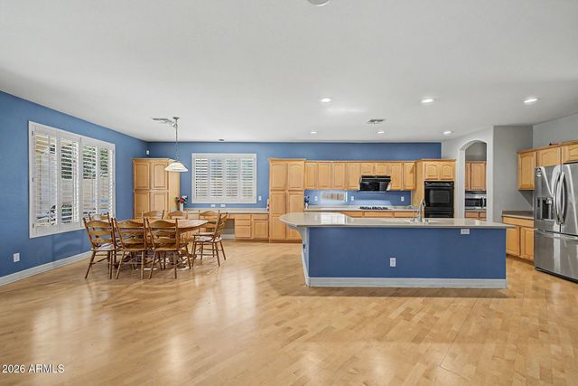 2087 W REMINGTON Drive, Chandler, AZ 85286