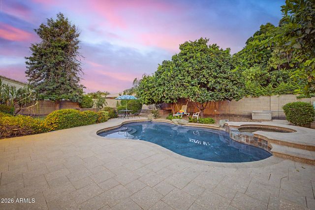 2087 W REMINGTON Drive, Chandler, AZ 85286