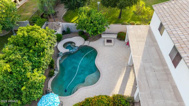 2087 W REMINGTON Drive, Chandler, AZ 85286