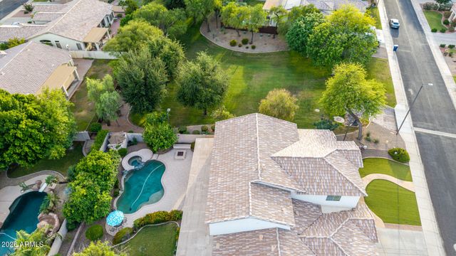 2087 W REMINGTON Drive, Chandler, AZ 85286