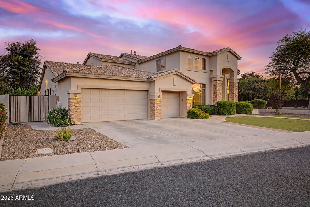 2087 W REMINGTON Drive, Chandler, AZ 85286 — photo 2