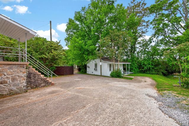 240 Lanier Dr, Madison, TN 37115