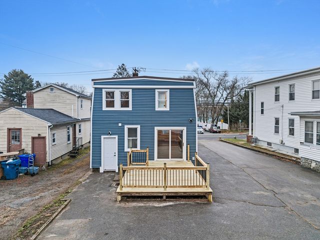 99 Tremont St, Taunton, MA 02780