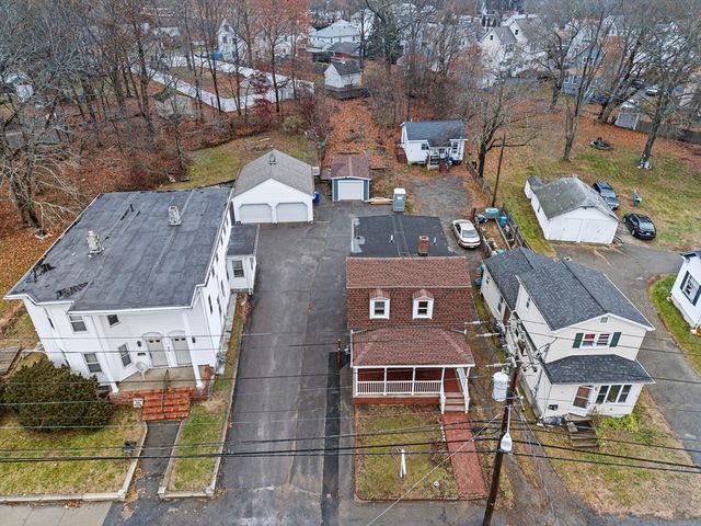 99 Tremont St, Taunton, MA 02780