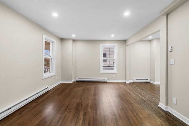 99 Tremont St, Taunton, MA 02780