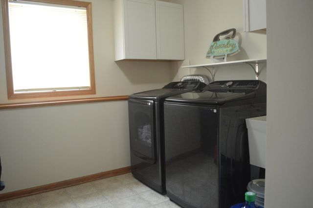 7208 Bracken Pkwy, Hobart, IN 46342