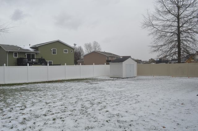 7208 Bracken Pkwy, Hobart, IN 46342