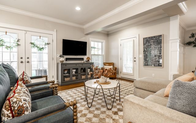 33 W 42nd Street, Indianapolis, IN 46208