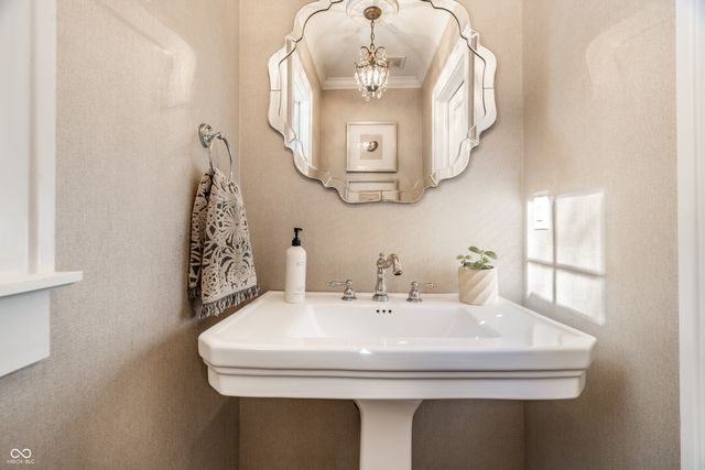 33 W 42nd Street, Indianapolis, IN 46208