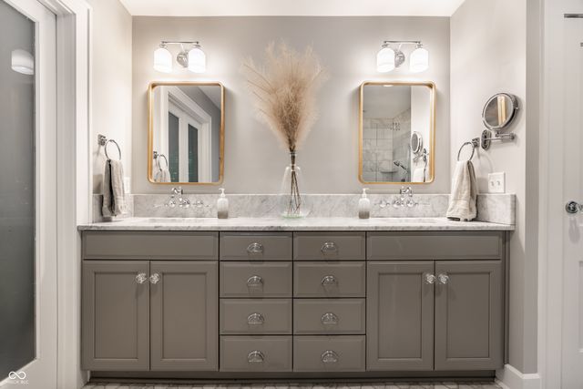 33 W 42nd Street, Indianapolis, IN 46208