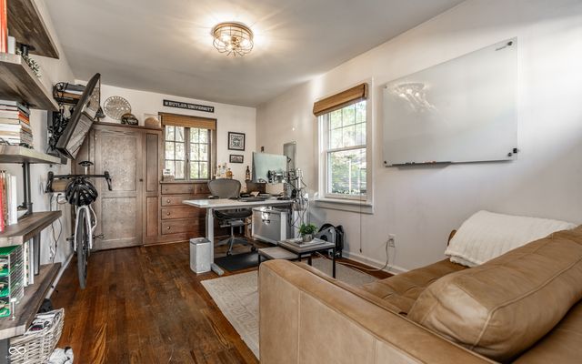 33 W 42nd Street, Indianapolis, IN 46208