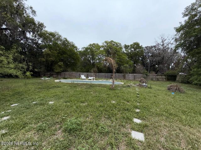 324 N WALNUT Street, Starke, FL 32091