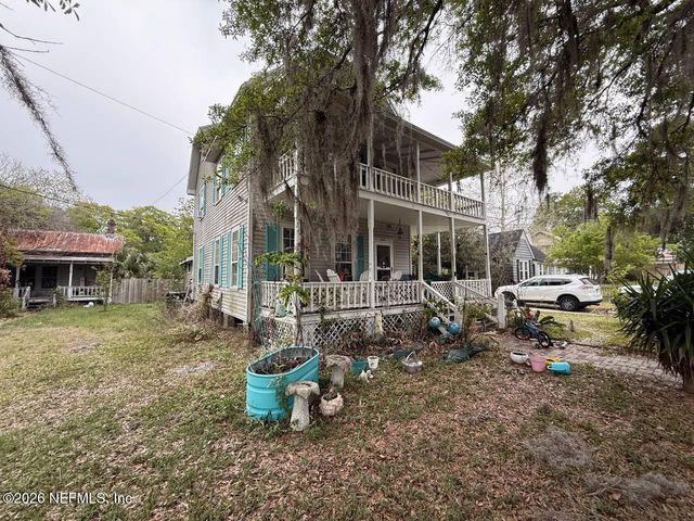 324 N WALNUT Street, Starke, FL 32091