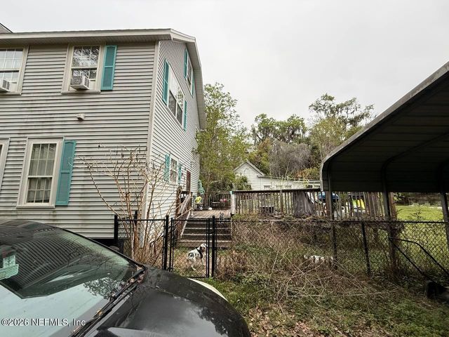 324 N WALNUT Street, Starke, FL 32091