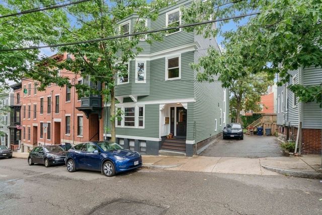 30 Oak Street 2, Boston, MA 02129