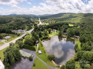 8826 Boylston Highway, Mills River, NC 28759