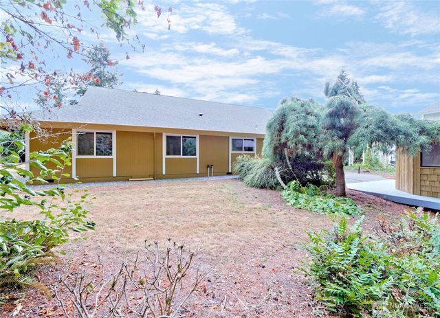 9802 58th Avenue Ct E, Puyallup, WA 98373