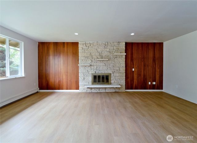 9802 58th Avenue Ct E, Puyallup, WA 98373