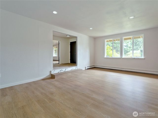 9802 58th Avenue Ct E, Puyallup, WA 98373