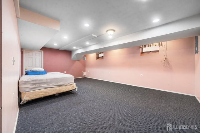 42 Springfield Road, North Brunswick, NJ 08902